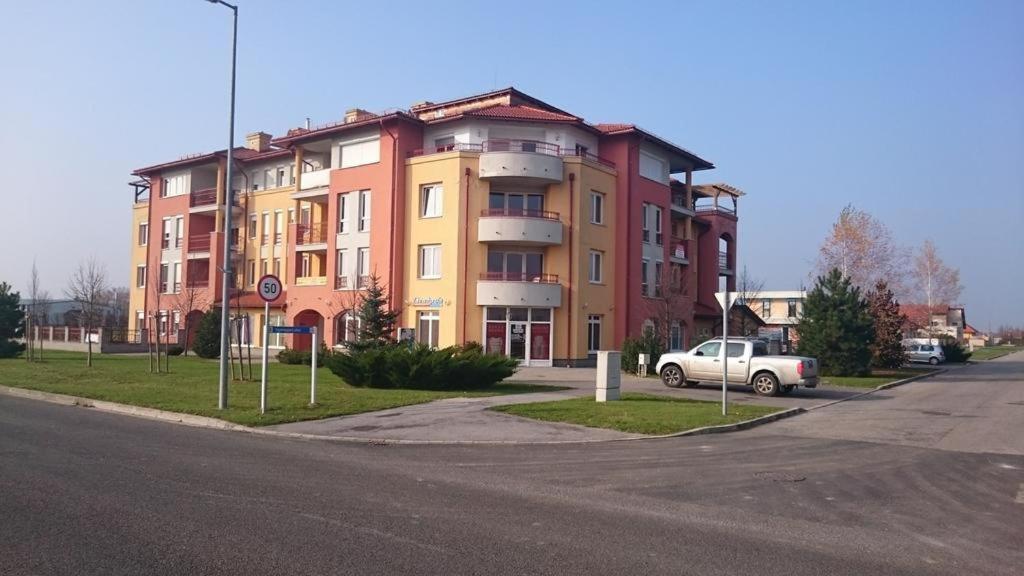 Europa 20 Apartman Bük Exteriér fotografie